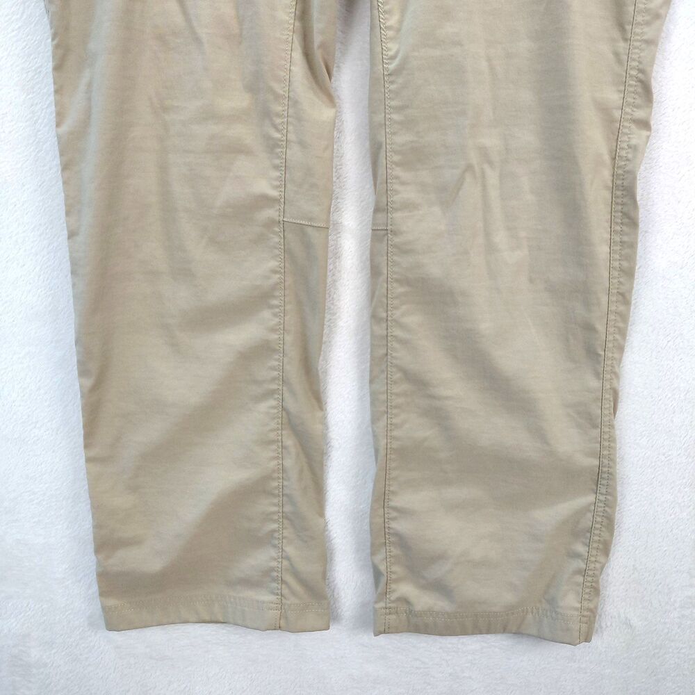 Duluth Trading Pants Women Size 14x31 Beige Cargo Dry on the Fly Bootcut Hiking - Picture 3 of 11
